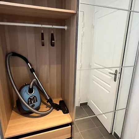 Au Petit Velo - Parking & Balcon * ヴィエンヌ