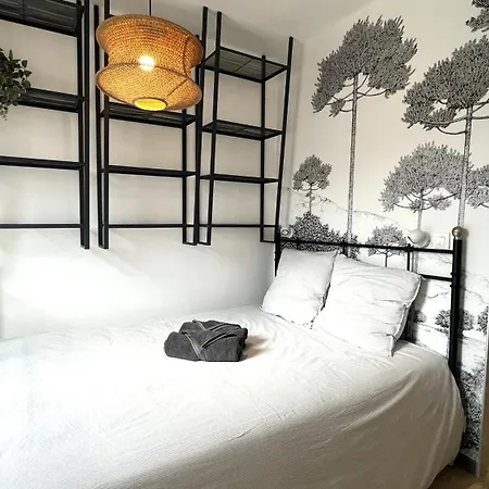 Au Petit Velo - Parking & Balcon ヴィエンヌ