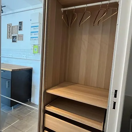 Au Petit Velo De - Balcon, Vue Panoramique & Parking Gratuit דירה וינה