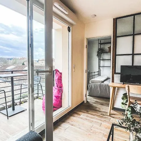 Au Petit Velo De - Balcon, Vue Panoramique & Parking Gratuit דירה *