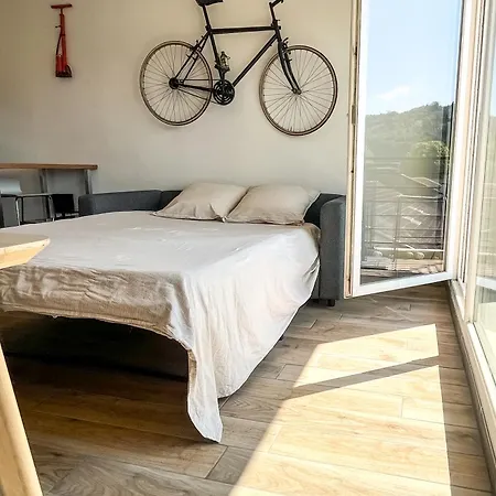 Au Petit Velo De - Balcon, Vue Panoramique & Parking Gratuit דירה *